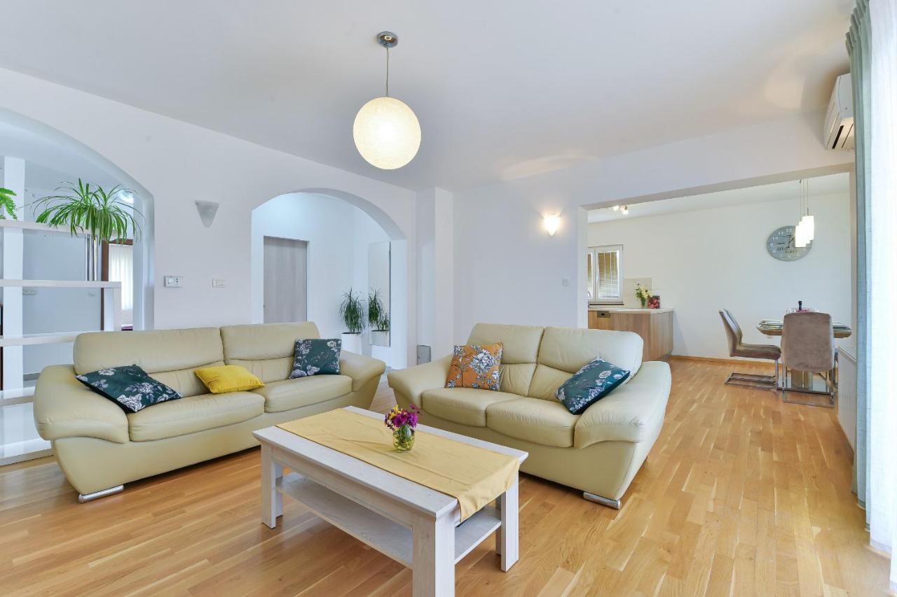 Villa Solis Zadarvillas エクステリア 写真